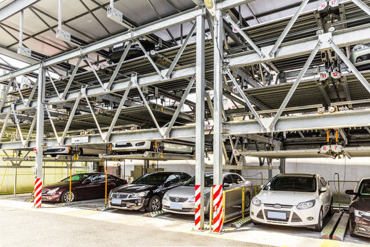 5mX2.5m ไฮดรอลิก ลิฟท์จอดรถ 1000 กิโลกรัม ลิฟท์รถสําหรับโรงรถประจําบ้าน
